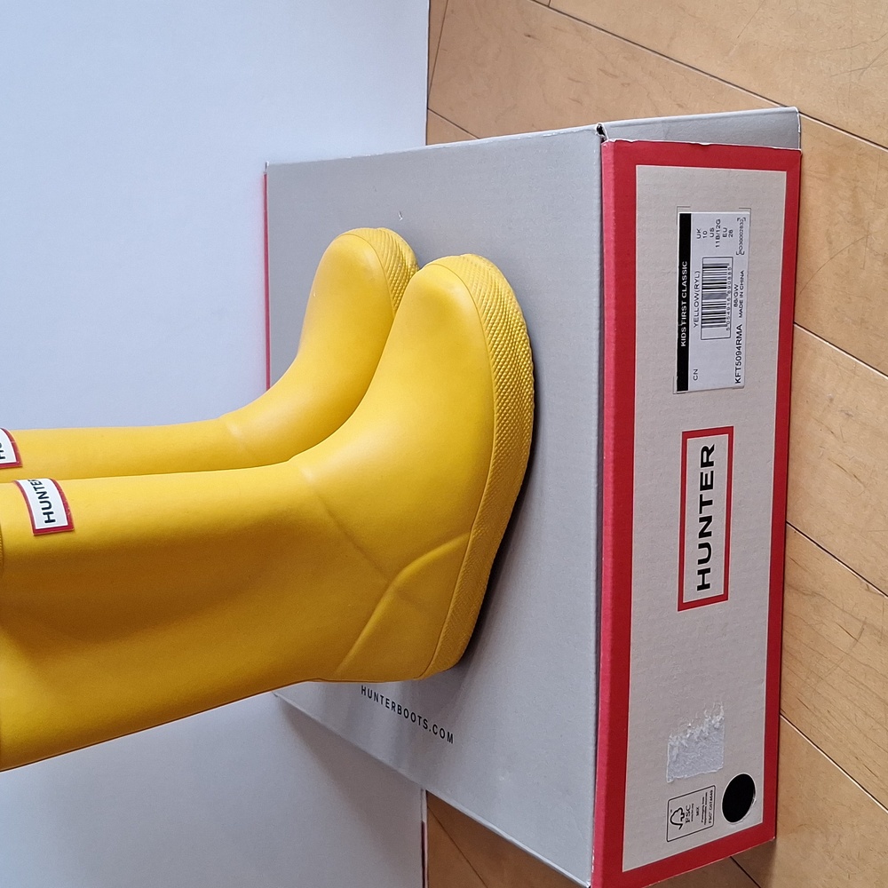 Hunter Classic Yellow Boots With Box